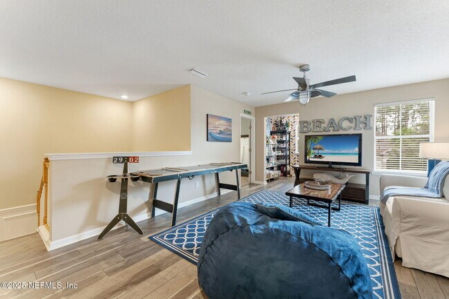 Building Photo - 22 Medio Dr