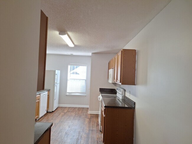 Building Photo - Marvelous Three Bedroom Home in Lake Carolina!