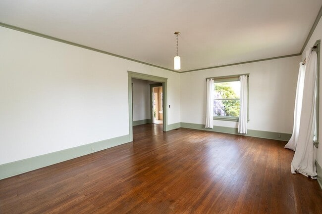 Building Photo - Spacious 3BR Home near parks & shops in North Berkeley