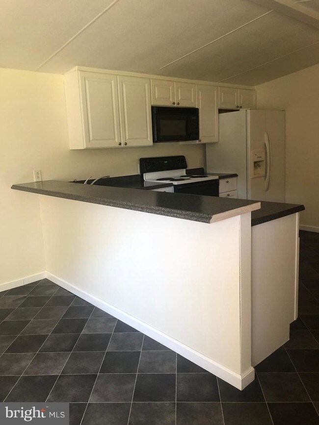 Building Photo - 2189 Downs Chapel Rd