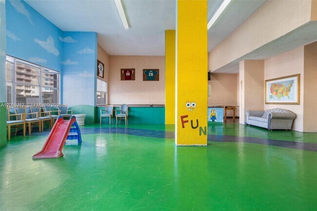 Building Photo - 18071 Biscayne Blvd