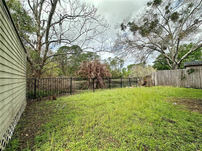 Building Photo - 1516 Crosswind Cir