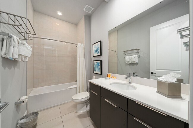 Building Photo - 7740 Sandy Ridge Dr