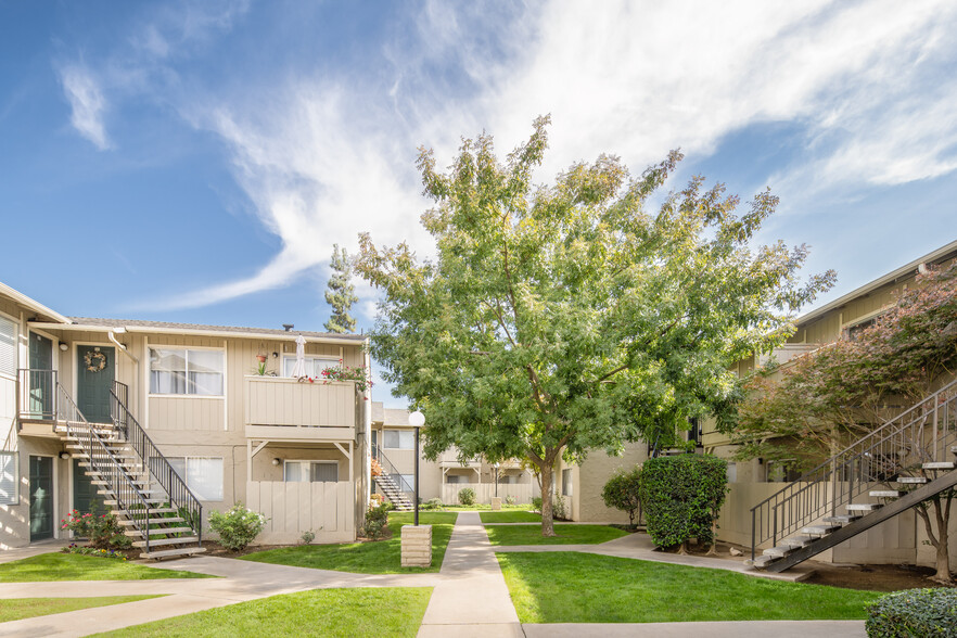 Primary Photo - Cedar Apartments