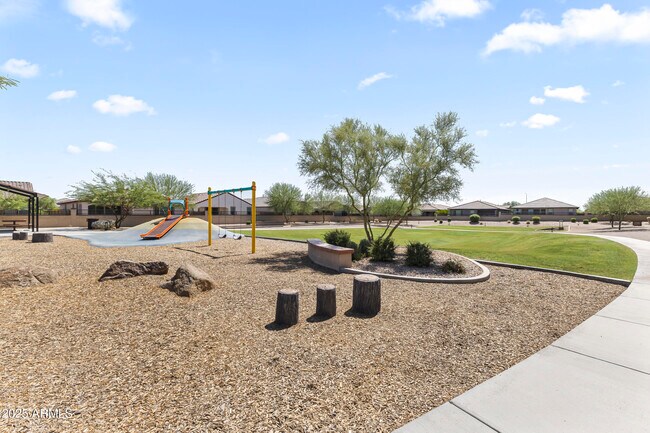 Building Photo - 2603 S Barks Canyon Trail