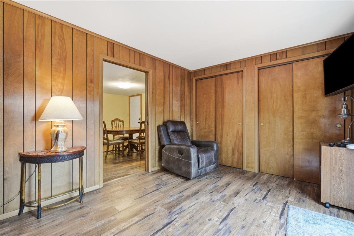 Building Photo - 107 Apple Dr