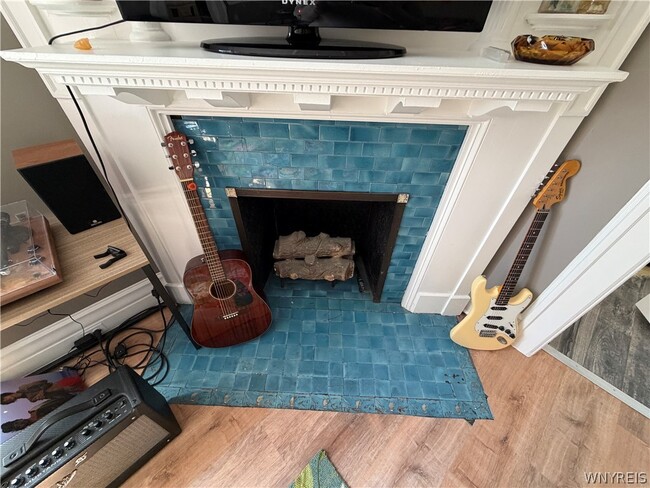 Building Photo - 1115 Delaware Ave