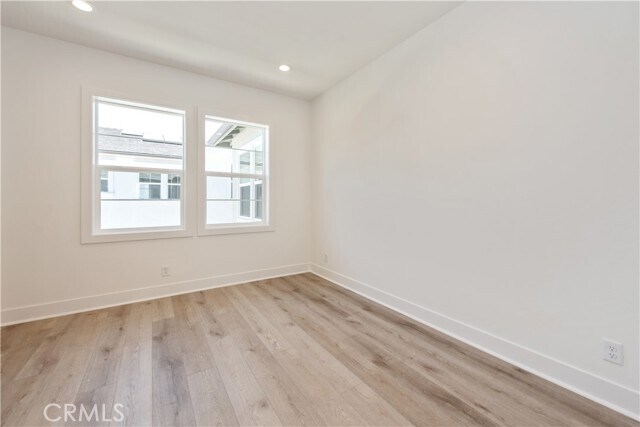 Building Photo - 160 Orange Grv
