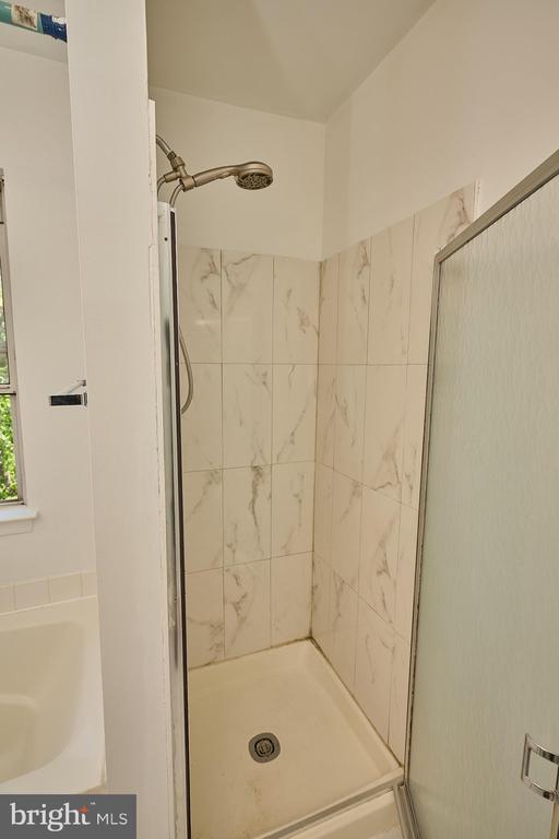 Building Photo - 46760 Hobblebush Terrace