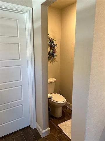 Building Photo - 728 Trinity Pk Trl