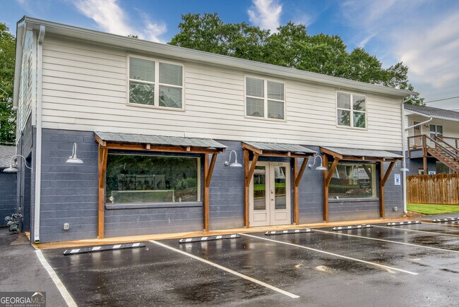 Building Photo - 224 Alcovy St