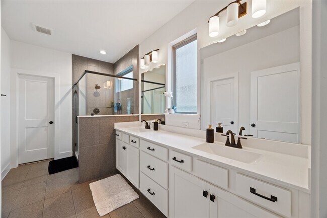 Building Photo - 10636 Wild Chives