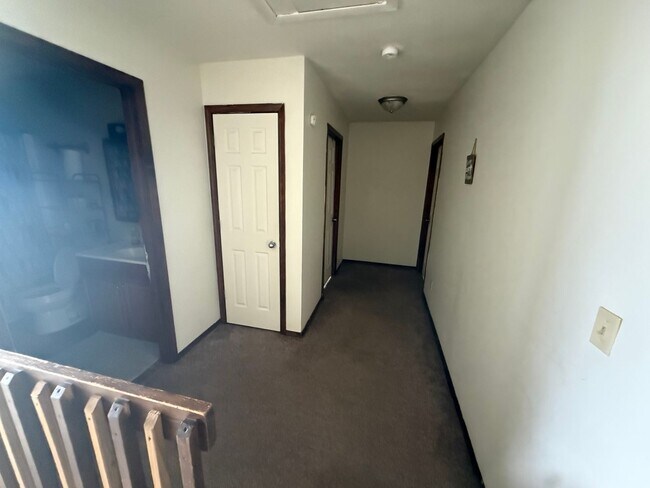 Building Photo - HEST412