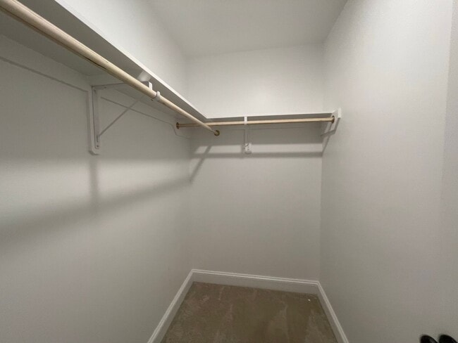 Building Photo - 4 Bedroom House Near LSU