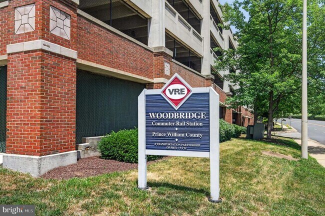 Building Photo - 967 Herons Run Ln
