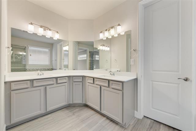 Building Photo - 2617 Walnut Creek Ln