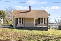 Building Photo - Three Bedroom Retreat in Greer, SC