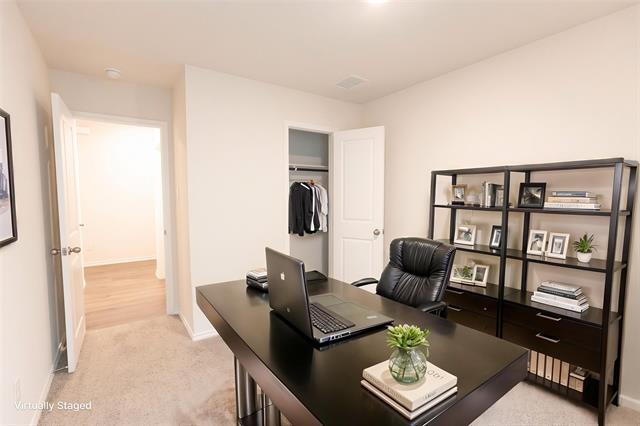 Building Photo - 764 Tiger Lily Wy