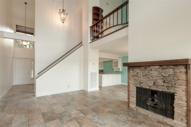 Building Photo - 208 Waters Edge