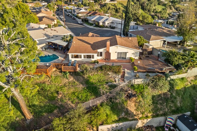 Building Photo - 10561 Alskog St