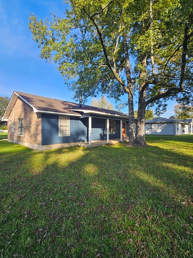 Building Photo - 1128 S Shireview Cir