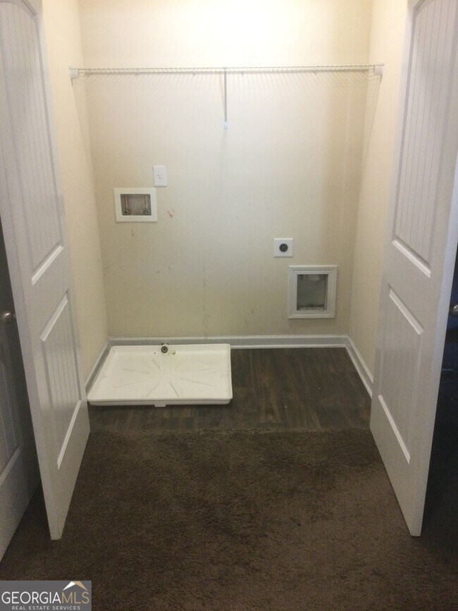 Building Photo - 338 Lauren Dr