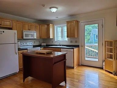 Building Photo - 8 Melissa Way