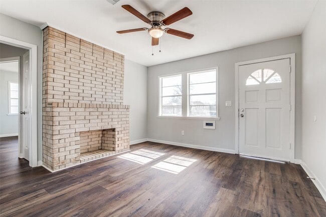 Building Photo - 8615 Josie St