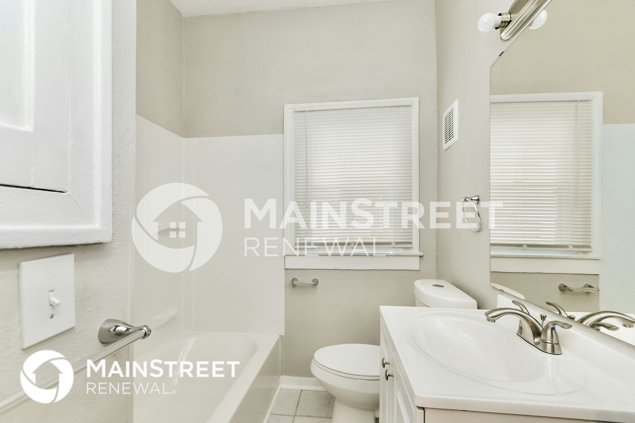 Building Photo - 113 S 43rd St