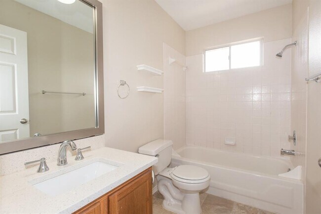 Building Photo - 9025 Vigen Cir