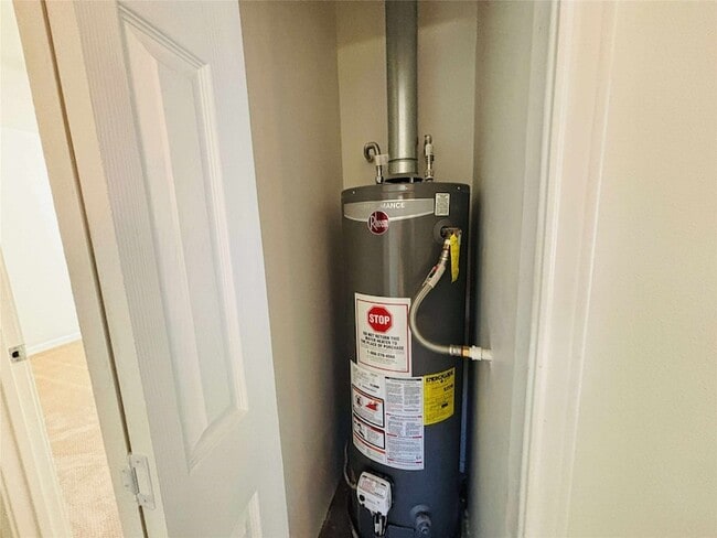 Building Photo - 2762 Beverly Hills Dr