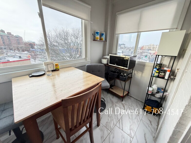 Building Photo - 11 Allston St