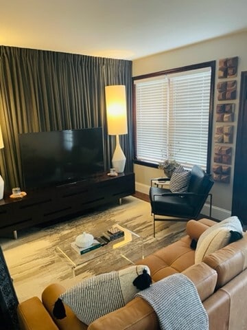 Building Photo - 5738 Chippewa St