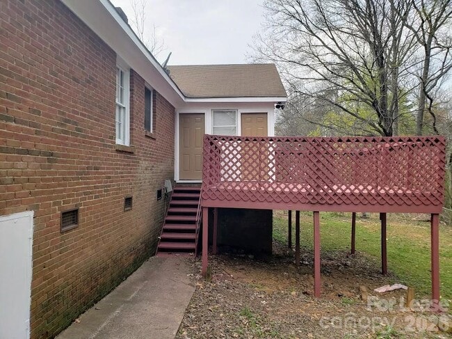 Building Photo - 5209 Caravel Ct