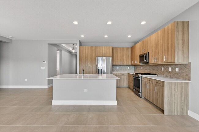 Building Photo - 12719 SW Blue Mangrove Pkwy