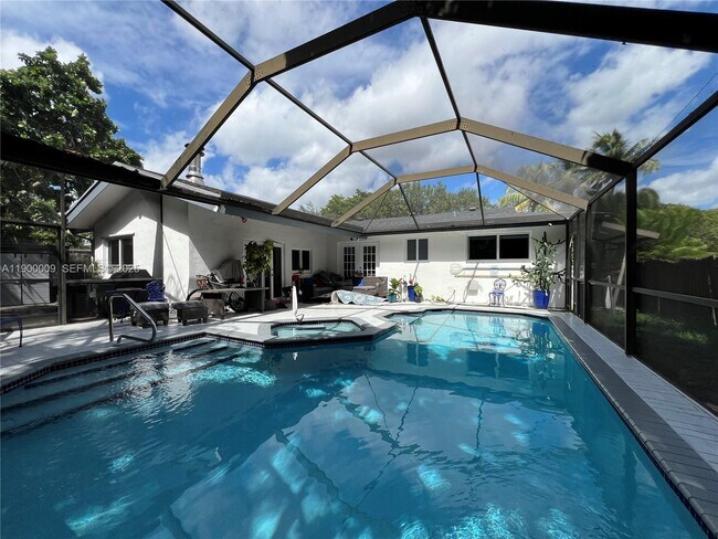 Building Photo - 10220 SW 160th St