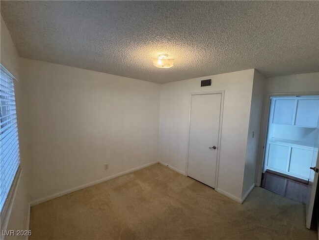 Building Photo - 6328 O'Bannon Dr