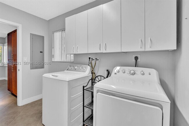 Building Photo - 18232 104th Terrace S