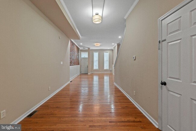 Building Photo - 226 S Patterson Park Ave