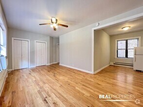Building Photo - 1 bedroom in CHICAGO IL 60613
