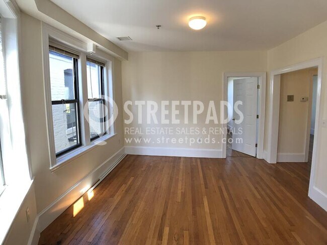 Building Photo - 2 bedroom in Cambridge MA 02139