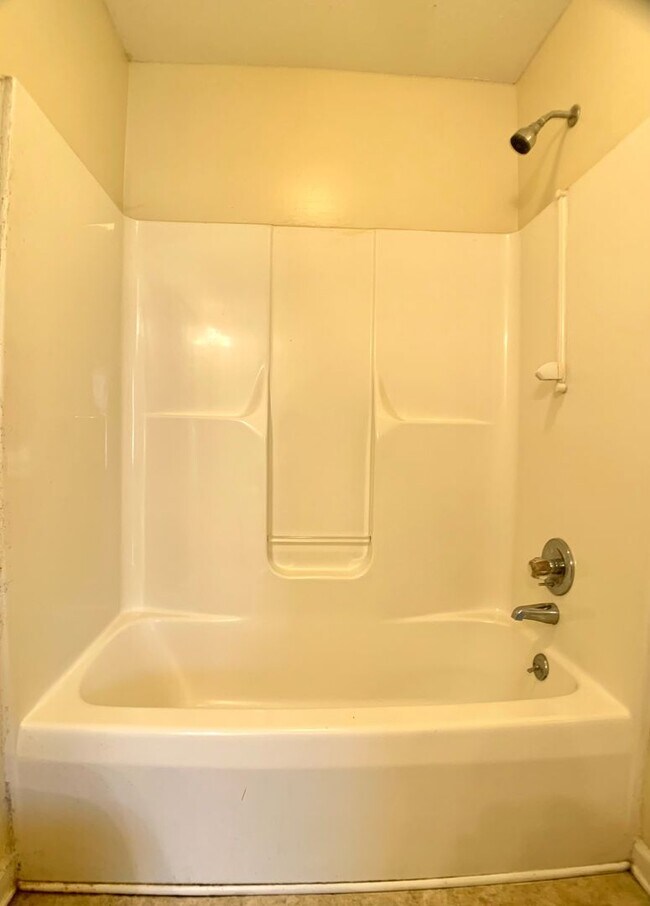Building Photo - 763 Princeton Cir