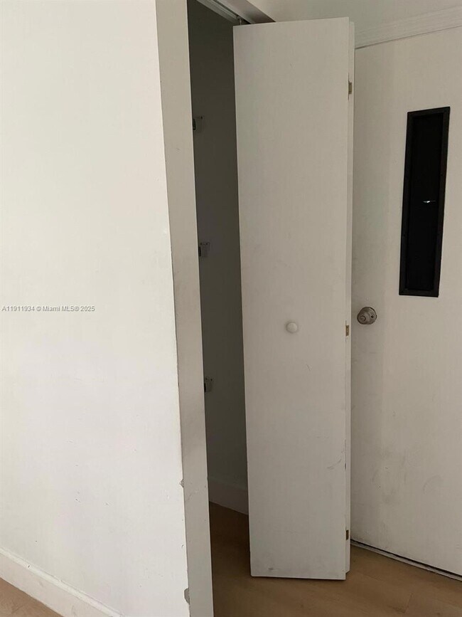 Building Photo - 35303 SW 180th Ave