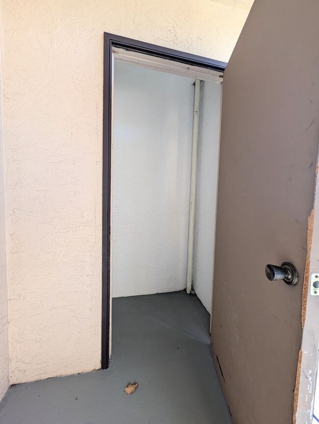 Building Photo - Charming 1 Bedroom / 1 Bathroom Condo – Pompano Beach