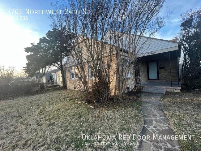 Building Photo - 3701 NW 24th St