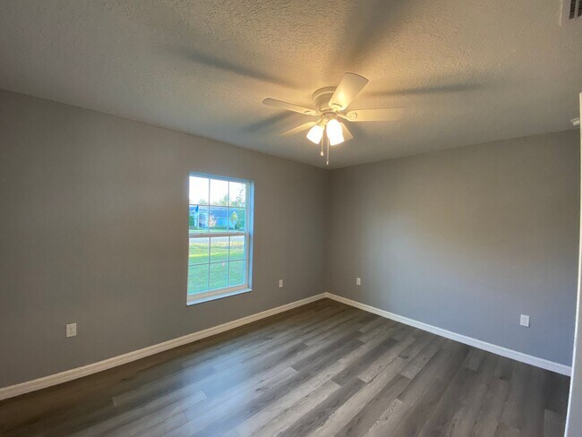 Building Photo - 2901 SW 173rd Street Rd