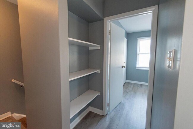 Building Photo - 5222 Magnolia Pl