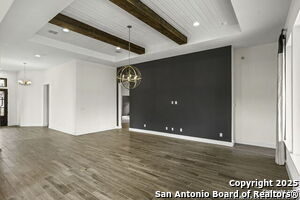 Building Photo - 3041 Bristow Pk