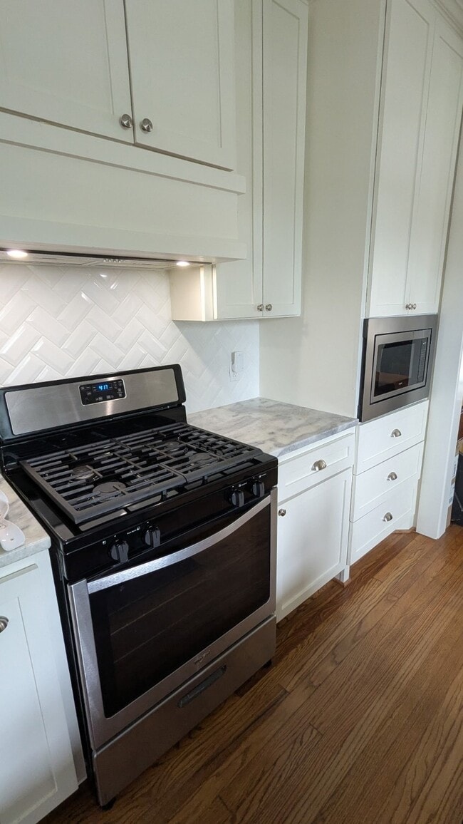 Building Photo - 2715 Cochran St