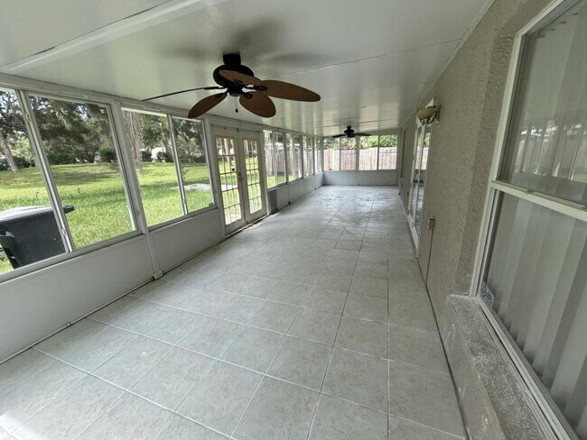 Building Photo - 12436 Dawn Vista Dr